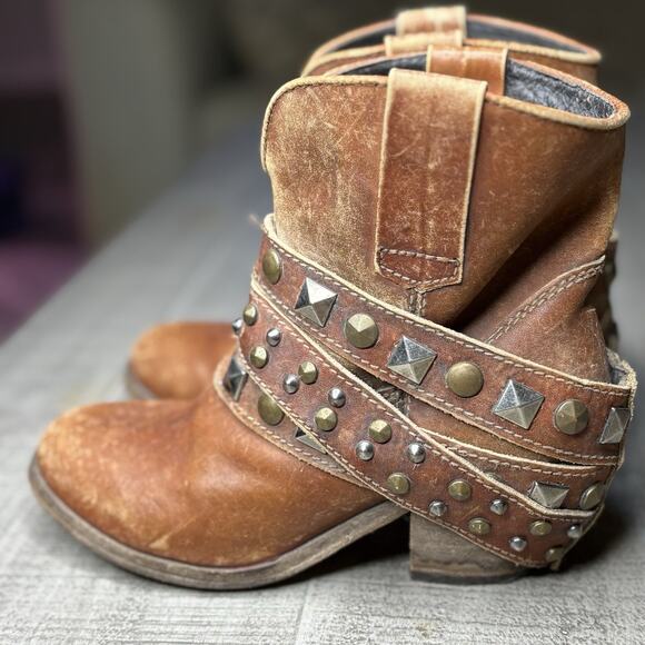 Corral Boots Shoes - Corral Circle G Women’s Ankle Boots Cowboy Brown Studded Strap Distressed Sz 6M